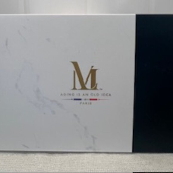 Latoua Mille Radiant Glow LED Face Mask and Neck Device - Picture 4 of 13